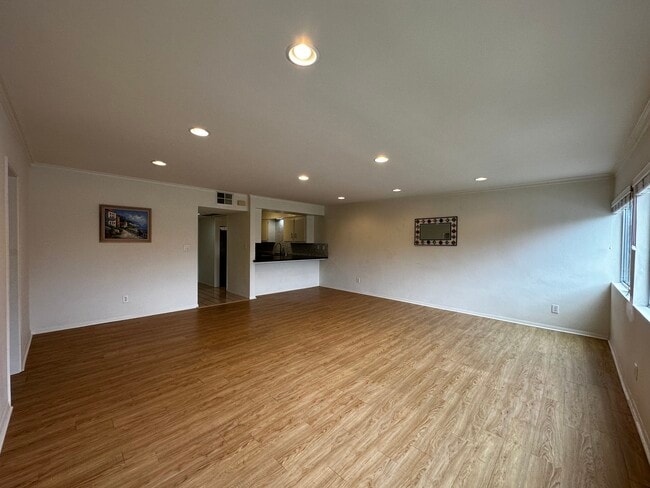 Living Room - 1015 N Michillinda Ave