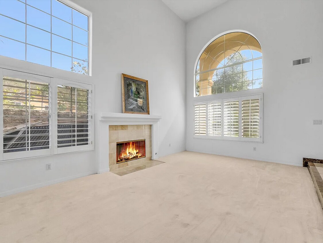 Foto principal - 32983 N Peak Dr
