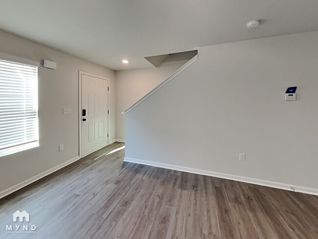 Building Photo - 1832 Carrington Dr