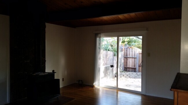 Foto del edificio - 912 Walnut Ave