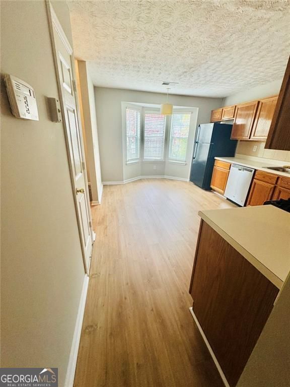 Foto del edificio - 146 Willow Stream Ct