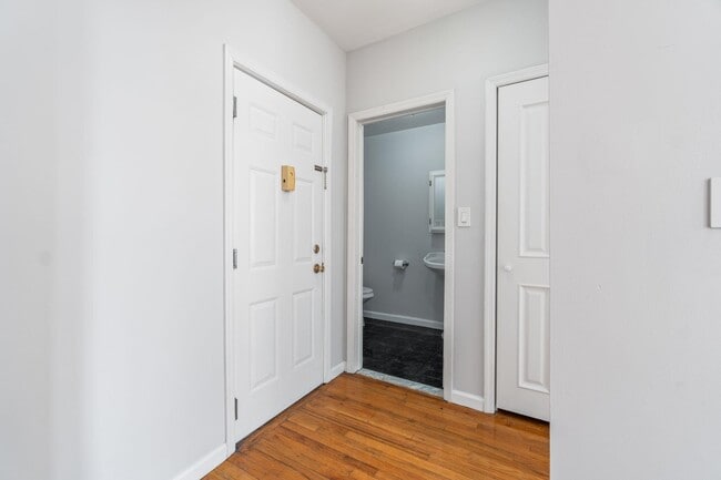 Foto del edificio - 883 JFK Blvd E