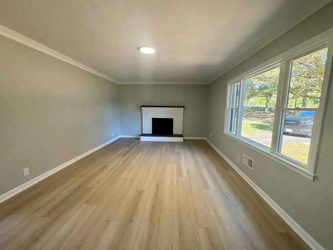 Foto del edificio - Four Bedroom House/Boonsboro Area
