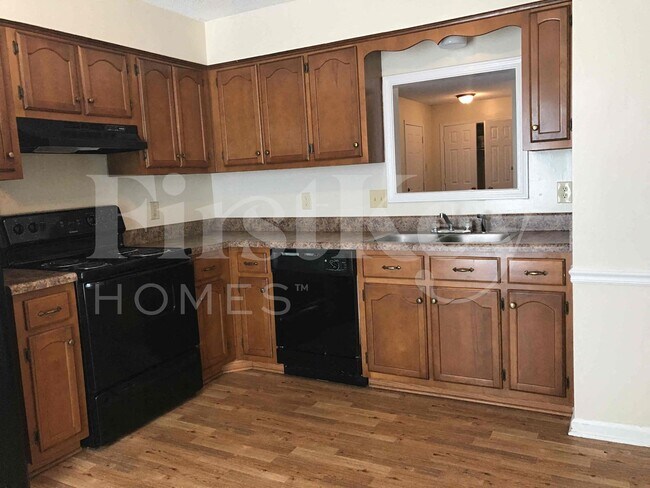 Foto del edificio - 3926 Oak Branch Cir W