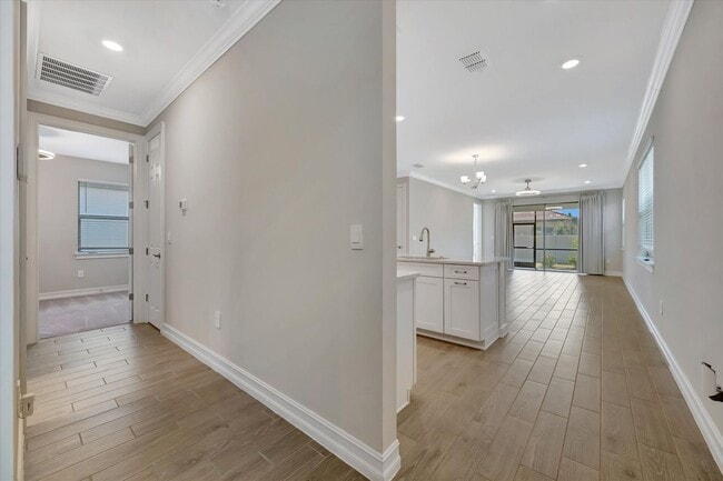 Building Photo - 3Bed/2Bath in Gated Community of Nokomis + 2-Car Garage