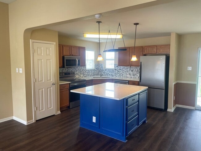 Building Photo - 7707 Bridgepointe Dr