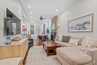 Building Photo - 1210 Park Ave