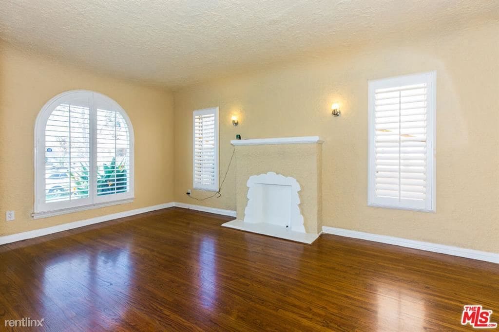 Primary Photo - 3 br, 1 bath House - 7514 Brighton Ave