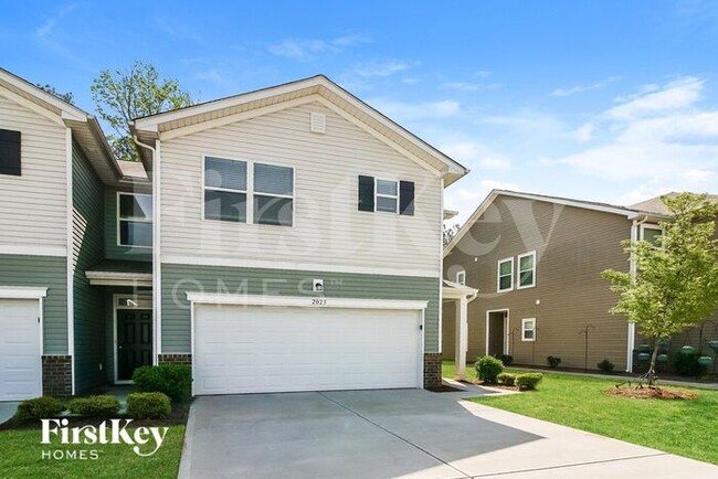 Building Photo - 2023 Cypress Village Dr NW