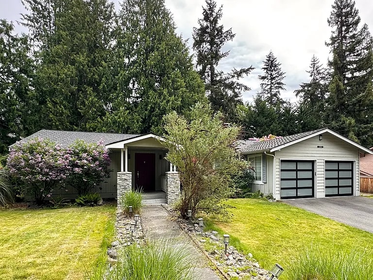 Primary Photo - 11044 111th Ave NE