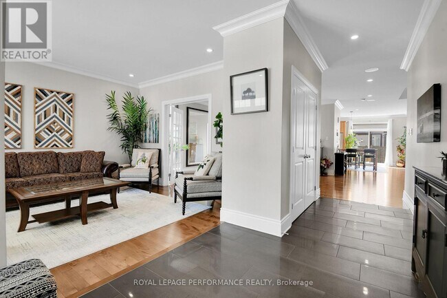 Building Photo - 509 Egret Way