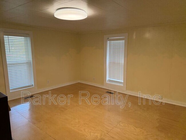Foto del edificio - 2203-A Patterson Road