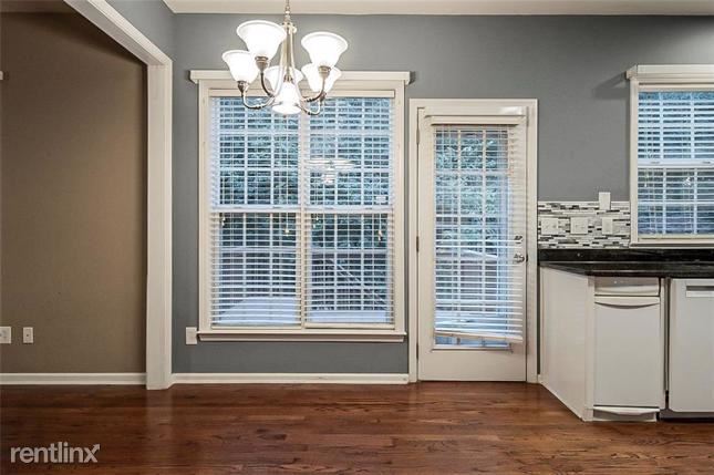 Foto del edificio - 5 br, 3 bath House - 4980 Banfield Court
