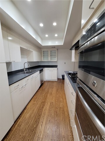 Foto del edificio - 656 E Workman St