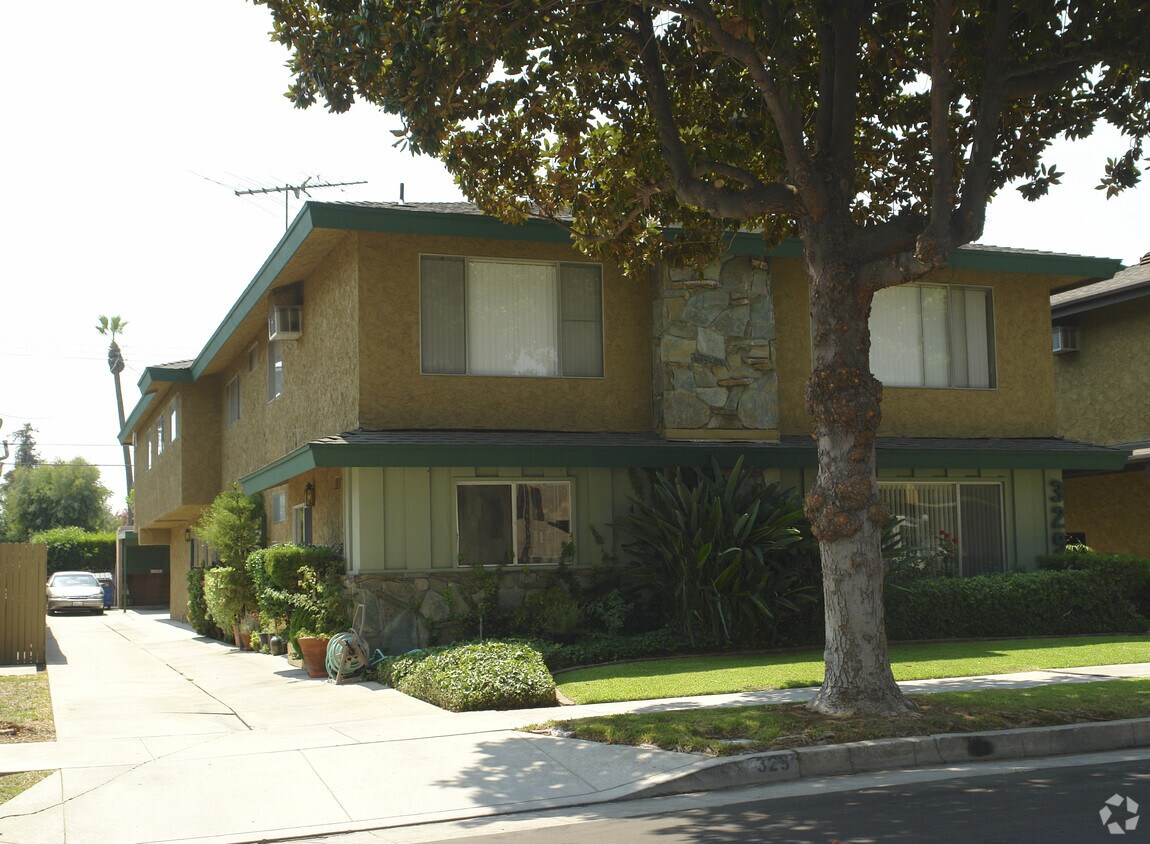 Foto del edificio - 329 N Monterey St