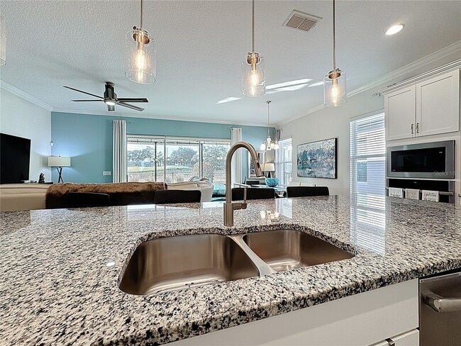 Building Photo - 2244 Antilles Club Dr