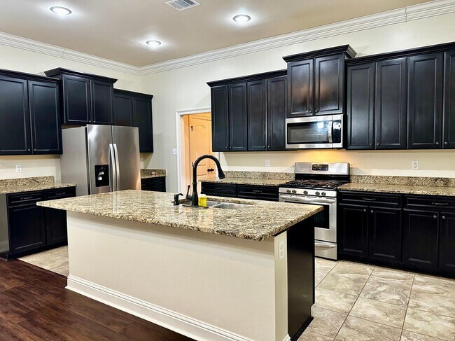 Foto del edificio - 18176 Old Reserve Dr