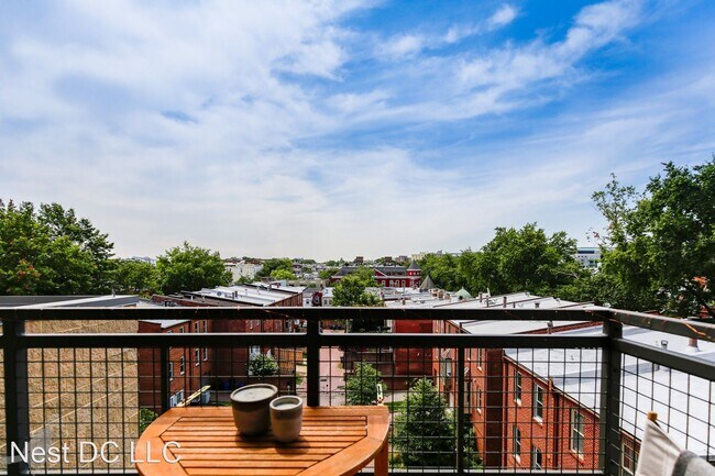 Building Photo - 1 br, 1 bath House - 301 H St NE Unit 403