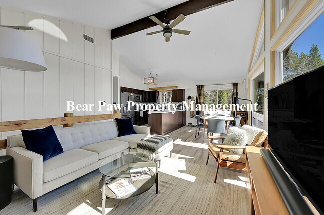 Building Photo - Gorgeous Views!!  Beautiful Home on Conife...