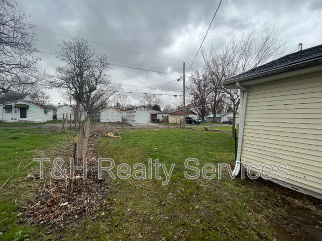 Building Photo - 4022 Delaware St