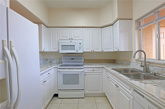 Building Photo - 4175 Castilla Circle