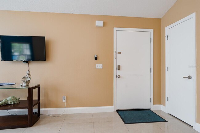 Photo - 5012 Laguna Bay Cir Townhome