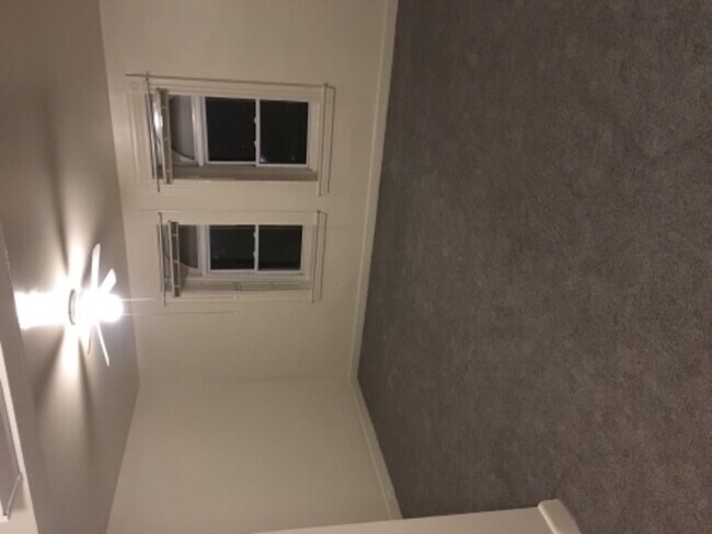 Foto del edificio - 3308 Auchentoroly Terrace