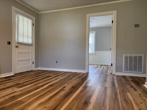 Building Photo - 822 Ford Ave Building Photo - 822 Ford Ave