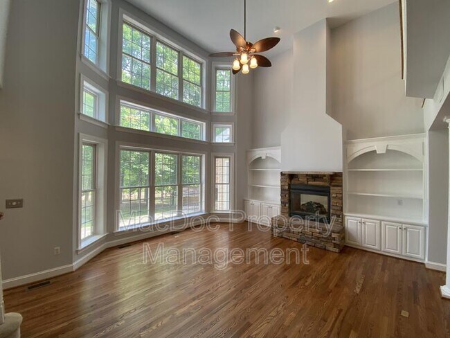 Building Photo - 11912 Old Elm Ct