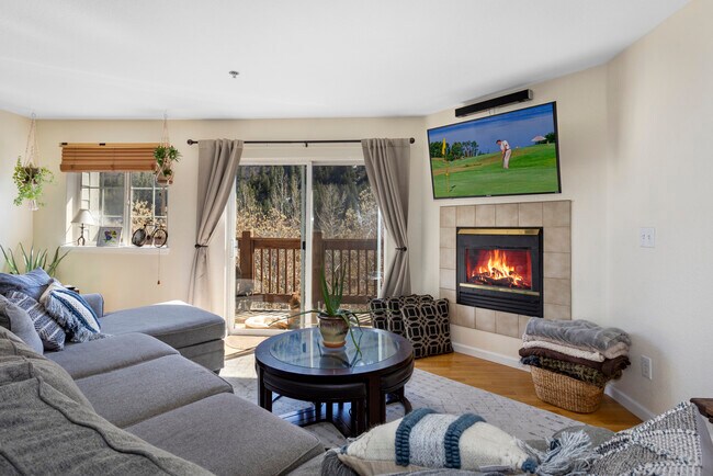 Foto del edificio - 205 Hurd Ln