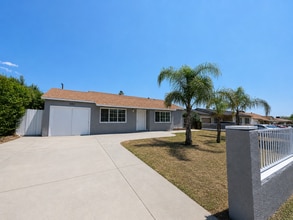 Building Photo - 5957 Dogwood St
