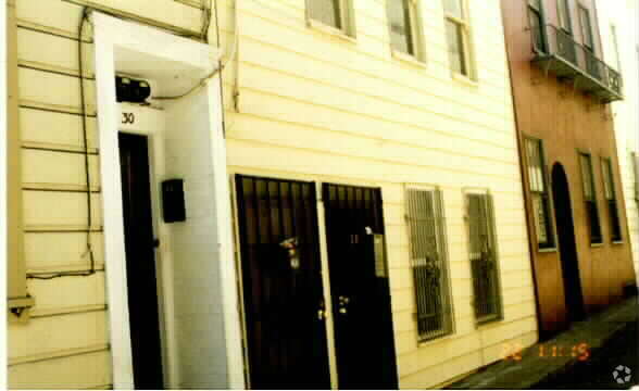 Building Photo - 26 Himmelman Pl