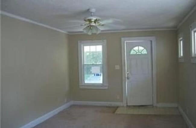 Foto del edificio - 3238 Webster Ave