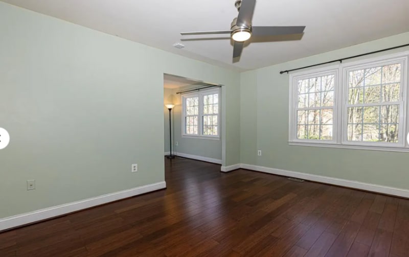 Photo - 1 Carriagepark Rd (FAIRFAX, VA)