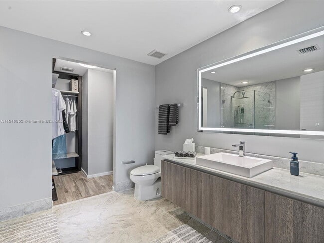 Foto del edificio - 801 S Miami Ave