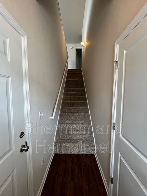 Building Photo - 606 Joiner Cir