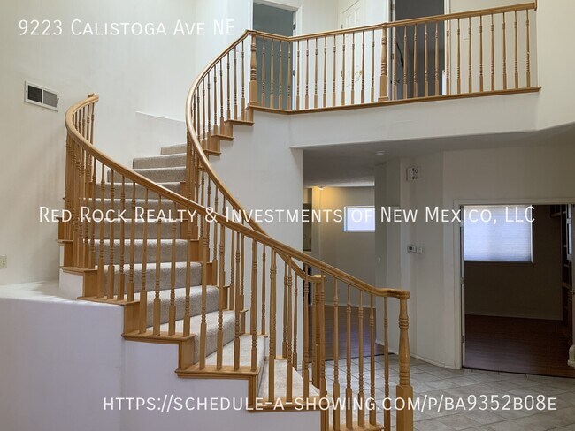 Foto del edificio - 9223 Calistoga Ave NE