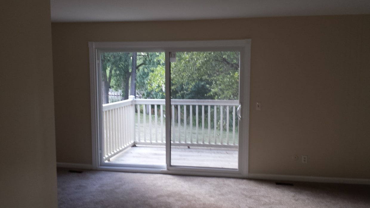 23 Dickinson St Unit C, Mount Clemens, MI 48043 Condo for Rent in