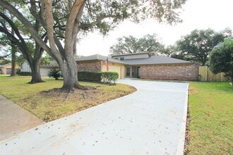Building Photo - 2731 Colony Dr Building Photo - 2731 Colony Dr