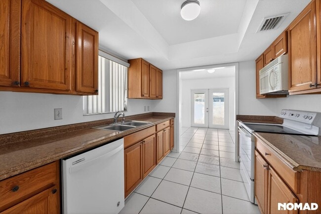 Foto del edificio - 253 Glenwood Ave
