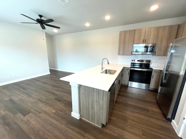 Foto del edificio - 1127 Eloise Dr