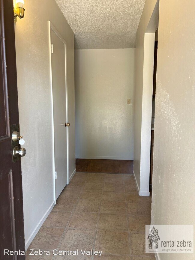 Building Photo - 3 br, 2 bath House - 3290 Cheyenne Dr