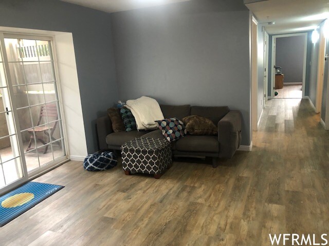 Family/Living Room - 1488 Westbury Way