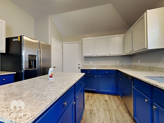 Building Photo - 5497 N Buffalo Cir