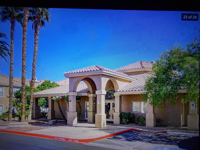 Building Photo - 5125 W Reno Ave