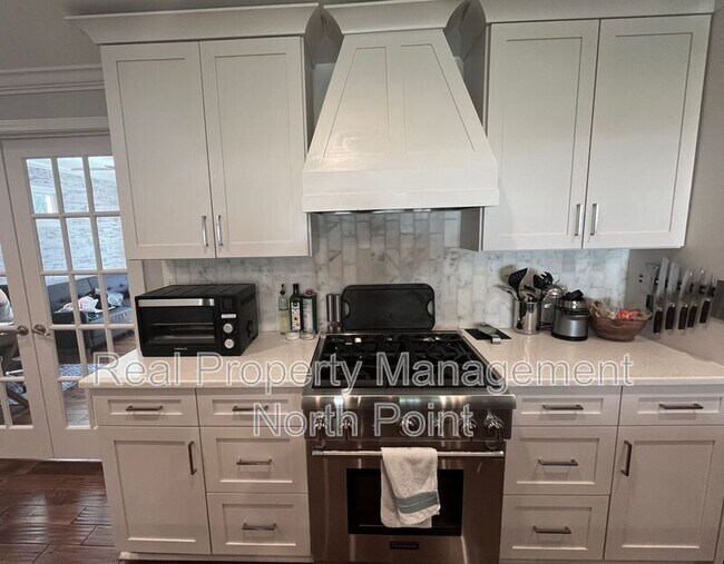 Foto del edificio - 151 Upshaw Dr