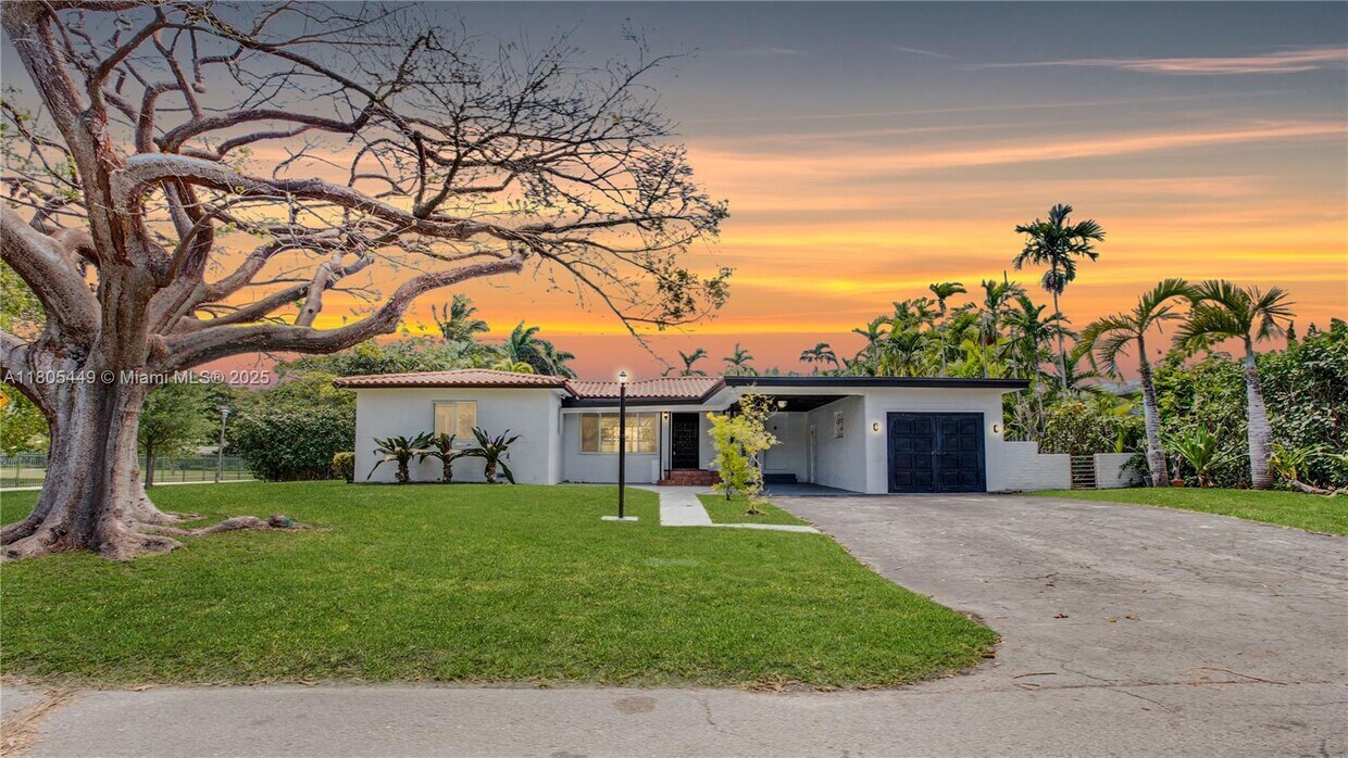 Foto principal - 690 NE 51st St