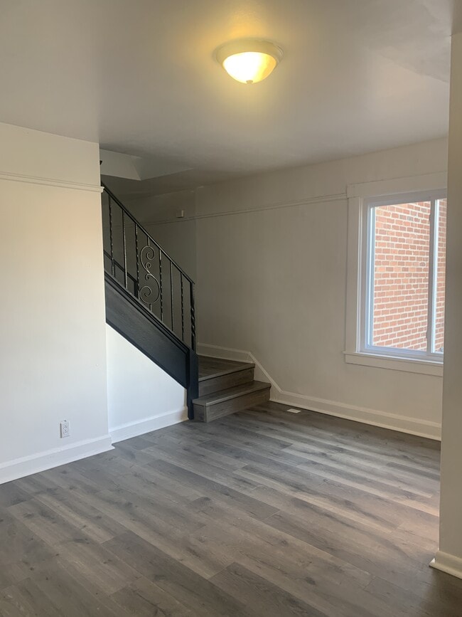 Foto del edificio - 525 Sunnyside Ave