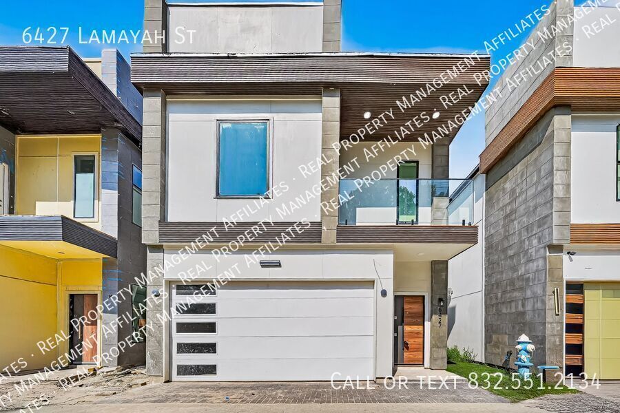 Primary Photo - 6427 Lamayah St