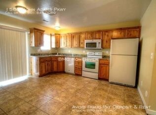 Foto del edificio - 1565 John Adams